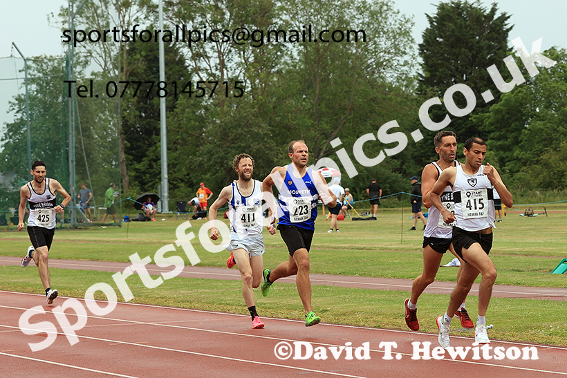 800 metres, 2025 NEMAA Track and Field, Monkton. Photo: David T. Hewitson/Sports for All Pics